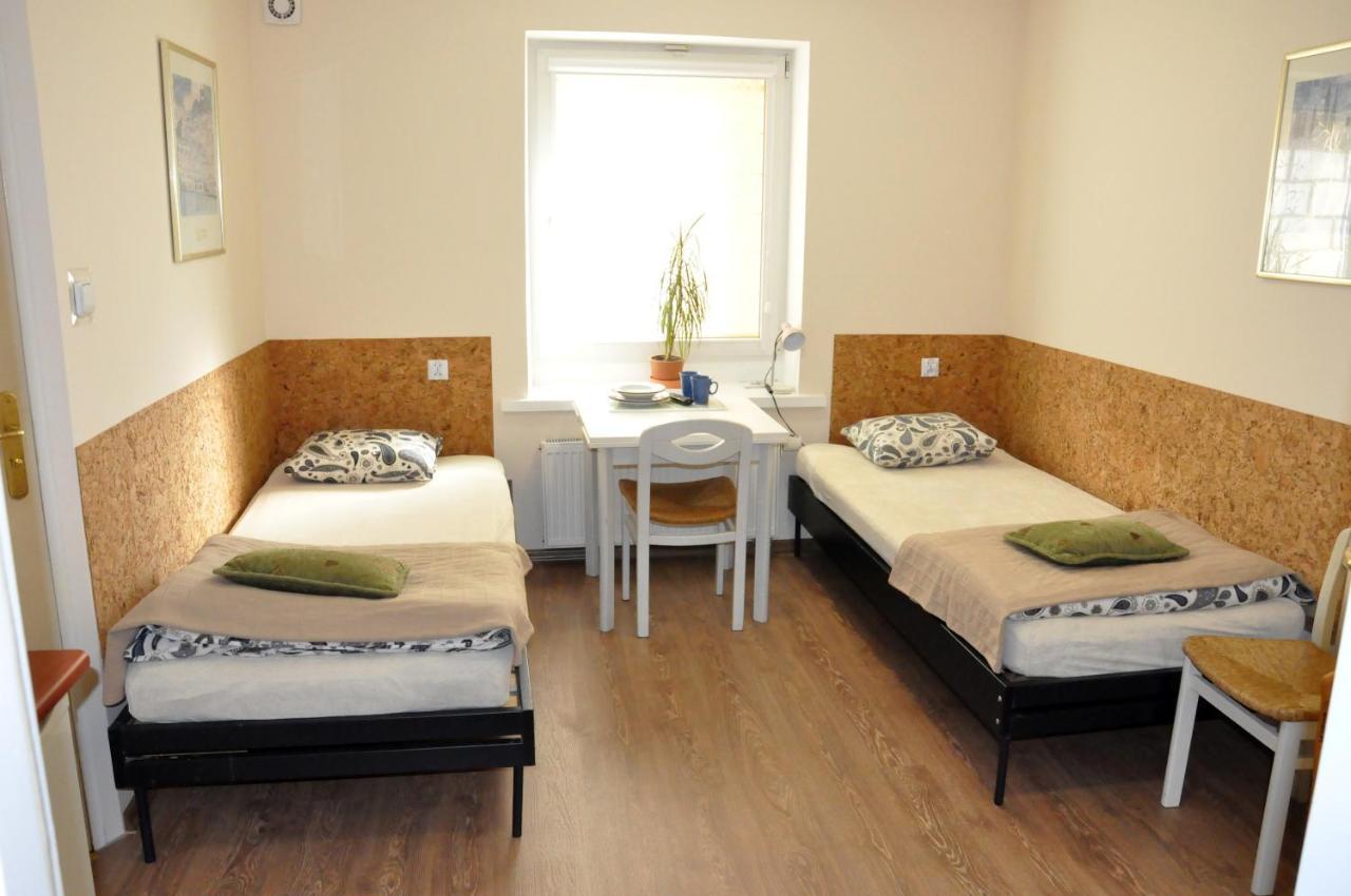 Apartamenty P7 เจียร์ซอร์นูฟ ภายนอก รูปภาพ
