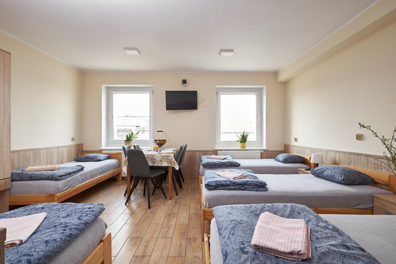 Apartamenty P7 เจียร์ซอร์นูฟ ภายนอก รูปภาพ