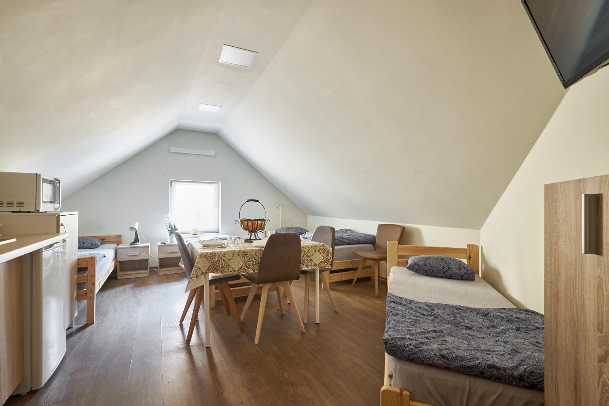 Apartamenty P7 เจียร์ซอร์นูฟ ภายนอก รูปภาพ