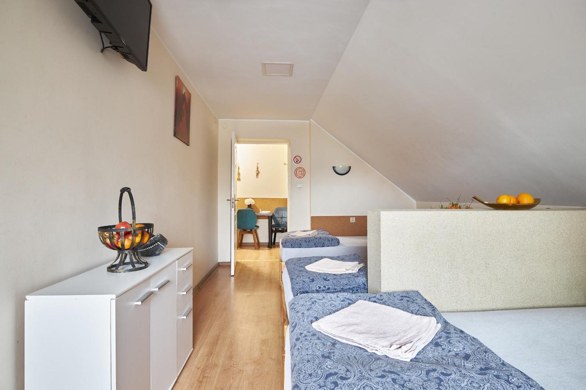 Apartamenty P7 เจียร์ซอร์นูฟ ภายนอก รูปภาพ