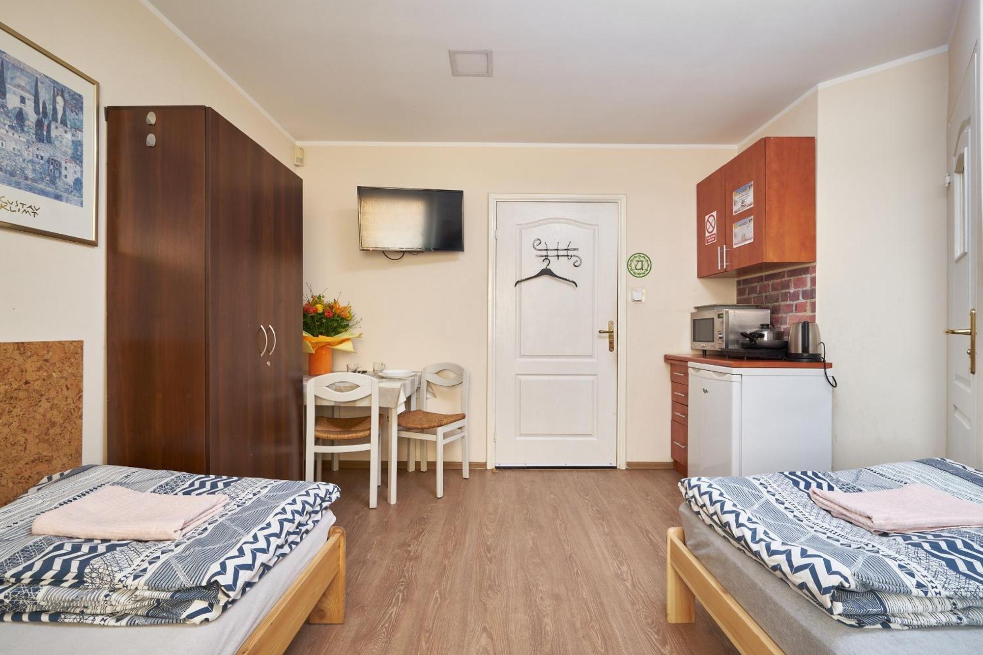 Apartamenty P7 เจียร์ซอร์นูฟ ภายนอก รูปภาพ