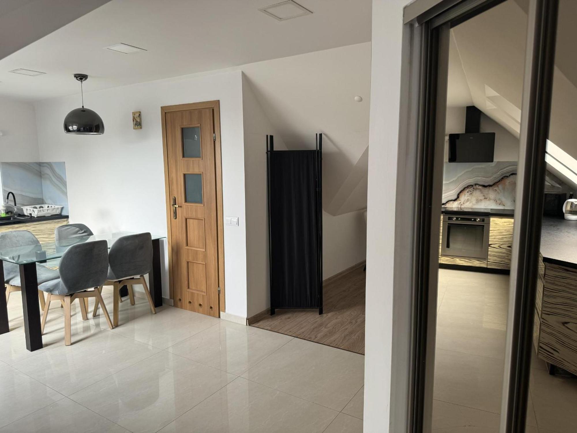 Apartamenty P7 เจียร์ซอร์นูฟ ภายนอก รูปภาพ